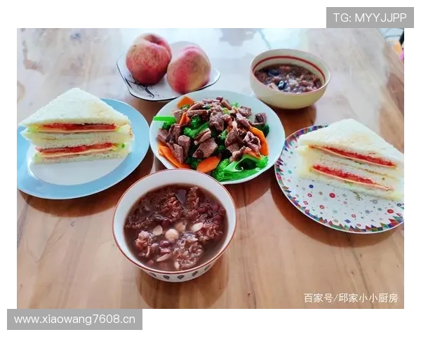 看余依婷晒早餐，咖啡杯都比我月薪贵，蹲在屏幕前默默吃泡面